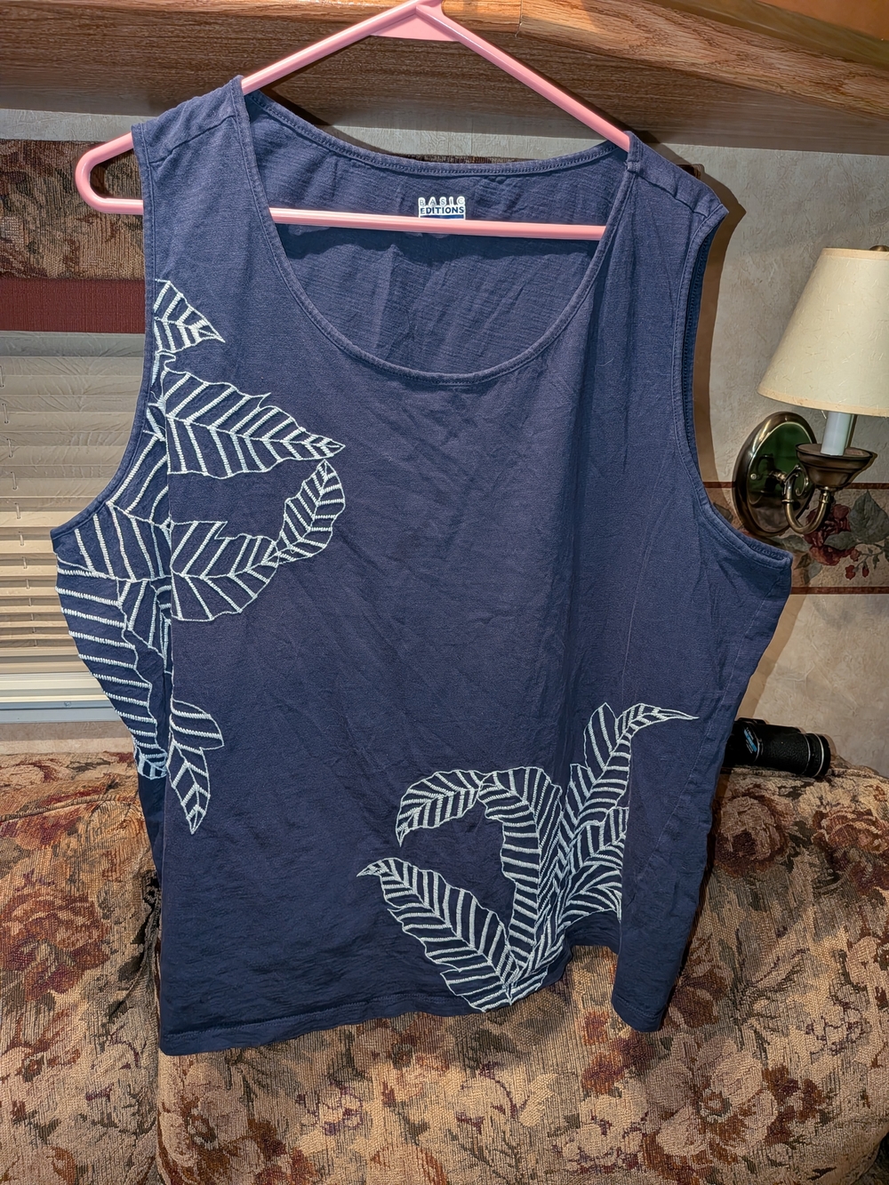 Basic Editions Navy Tank Top with White Leaf Print Women's 3X